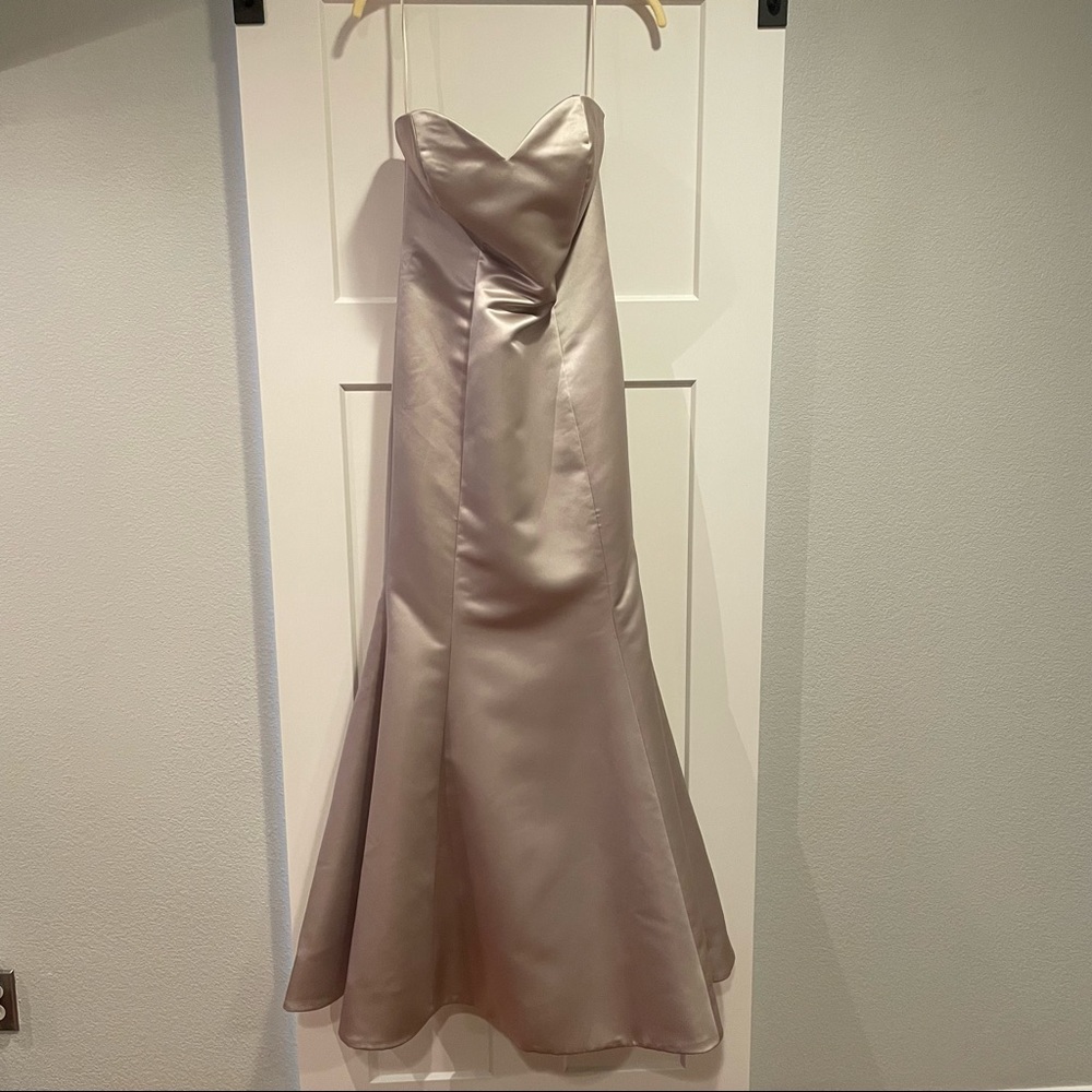 Hayley Paige Occasions - SZ 10 Candlelight Bridesmaid Dress - 5668 - Picture 3 of 7